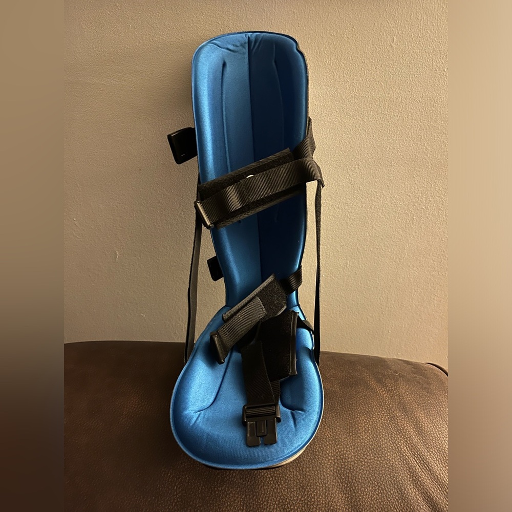Formfit Night Splint with tread **Brand New!